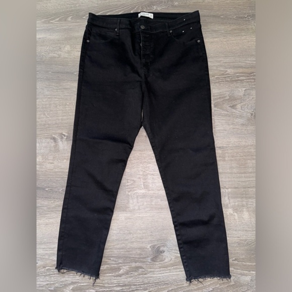 Abercrombie & Fitch “The Super Skinny Ankle High Rise” Jeans NWT